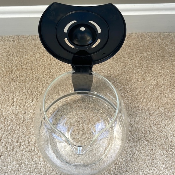 NWOB Replacement BLACK & DECKER Home 12 Cup Glass Coffee Carafe & Lids GC3000B - Picture 6 of 7